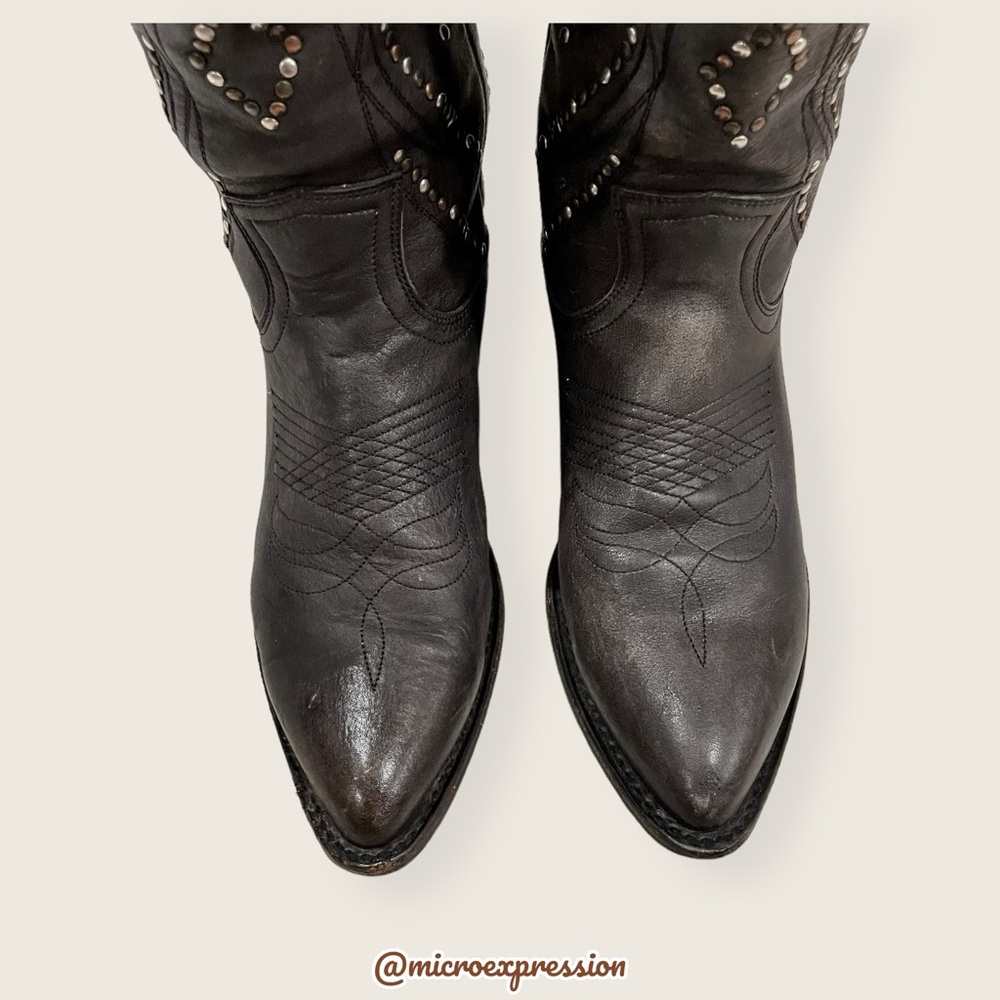 $399 Frye Billy Stud Pull On Distressed Boho Festival Cowboy Boots - Picture 7 of 15